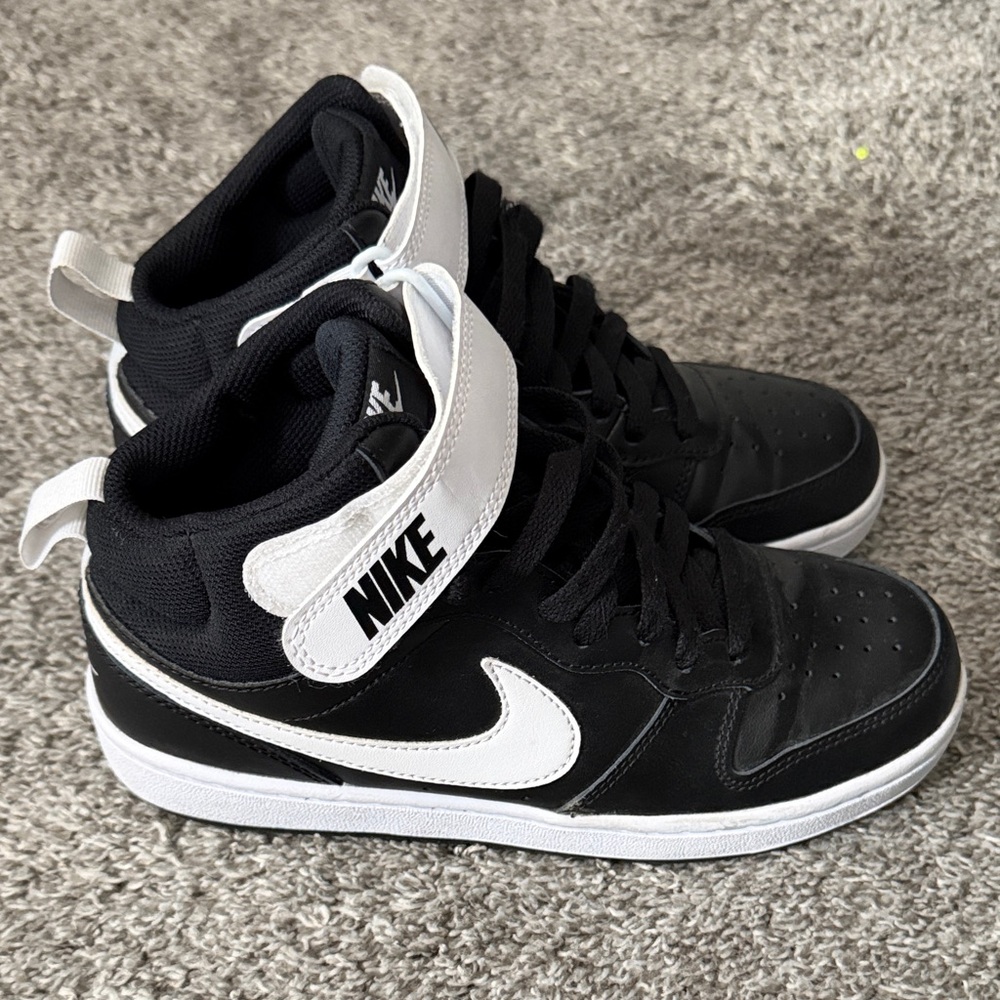 Nike Black and White Mid-Top Sneakers with Strap - Picture 2 of 5